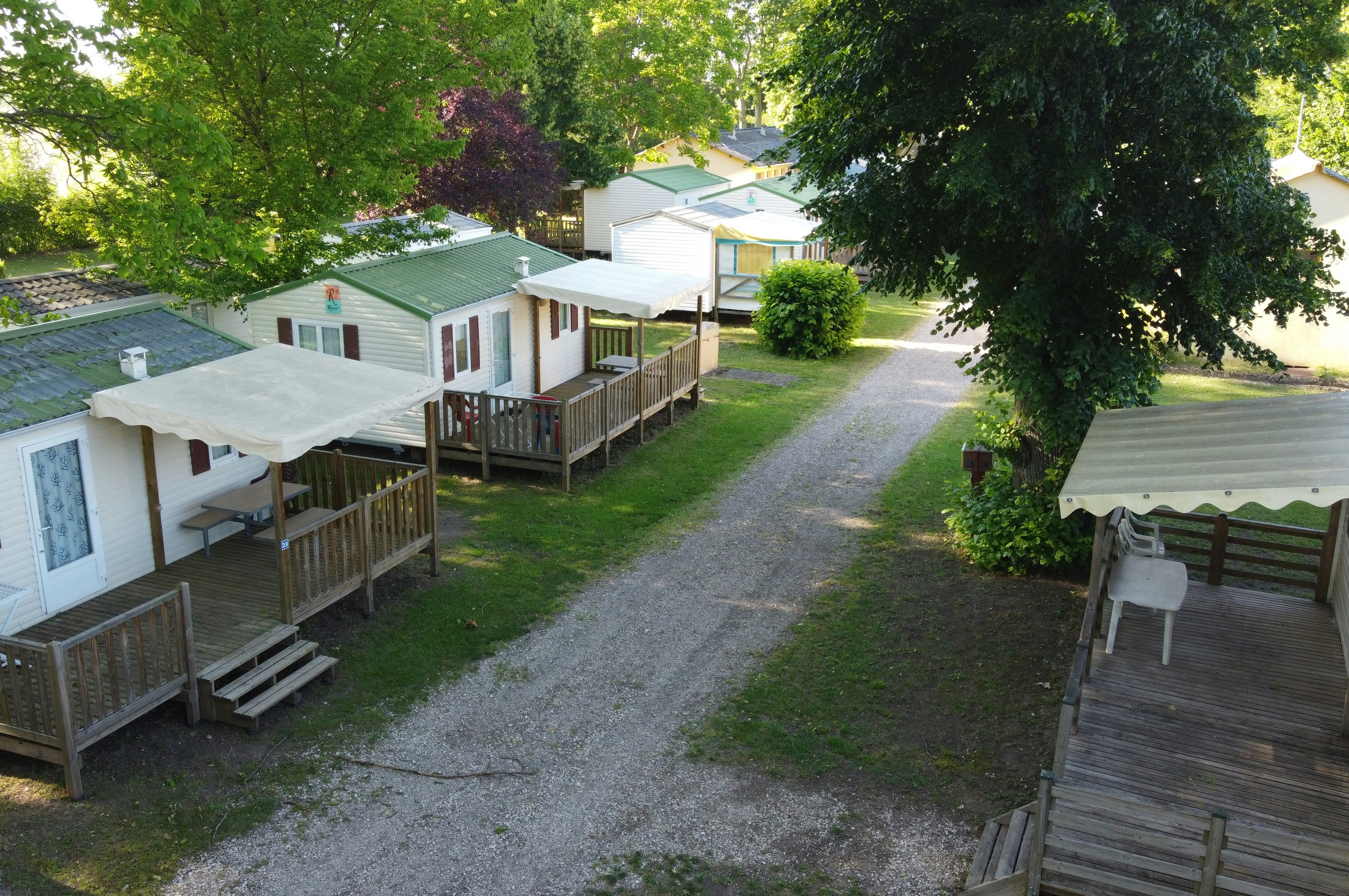 Camping de l'Arquebuse  Camping de l' Arquebuse  - Mobilheime auf dem Campingplatz