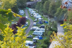 Camping de L'Our - Luftaufnahme des Campingplatzes