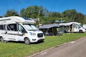 Camping de L'Our - Standplätze auf dem Campingplatz