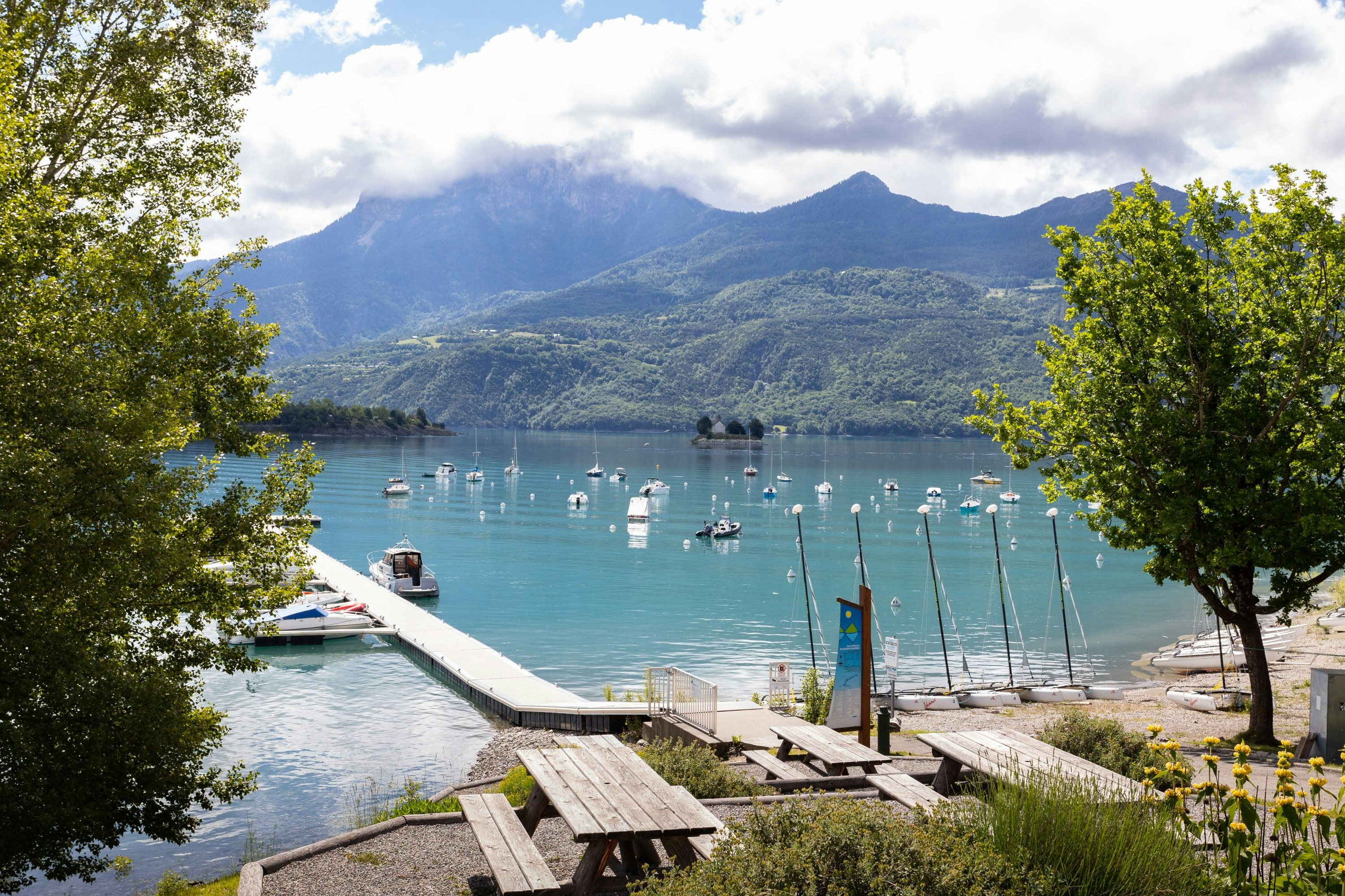 Camping de la Baie Saint Michel - Blick auf den Bootshafen am Campingplatz