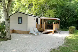 Camping de la Bonnette - Mobilheim mit Terrasse