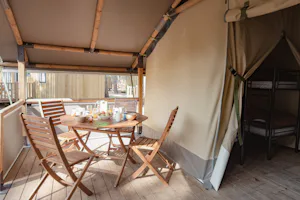 Camping de la Dune Bleue - Glamping-Zelt mit Terrasse auf dem Campingplatz