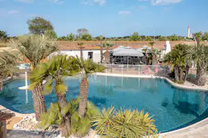 Camping de la Plage - pool und terrasse