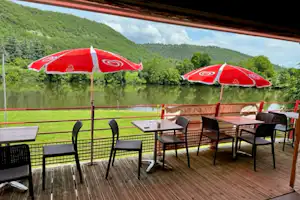Camping de la Plage - Terrasse des Restaurants auf dem Campingplatz