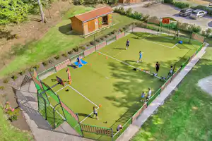 Camping de la Pélonie - Mehrzwecksportplatz auf dem Campingplatz