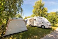 Camping de l'Île Verte - Zelt- und Wohnwagenstellplatz im Grünen auf dem Campingplatz
