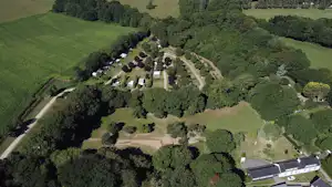 Camping de Locouarn - Campingplatz aus der Vogelperspektive