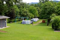 Camping de l’Orangerie - Wohnmobil- und  Wohnwagenstellplätze auf der Wiese