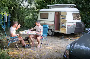 Camping de Lyon - Stellplatz im Grünen