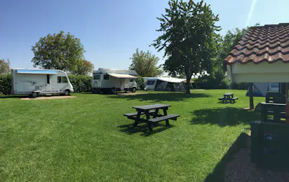 Camping De Maashoeve