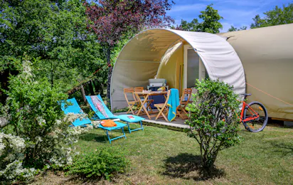 Flower Camping de Mars