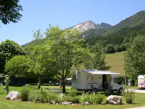 Camping Sites et Paysages de Martinière Camping de Martinière - Standplätze im Grünen auf dem Campingplatz