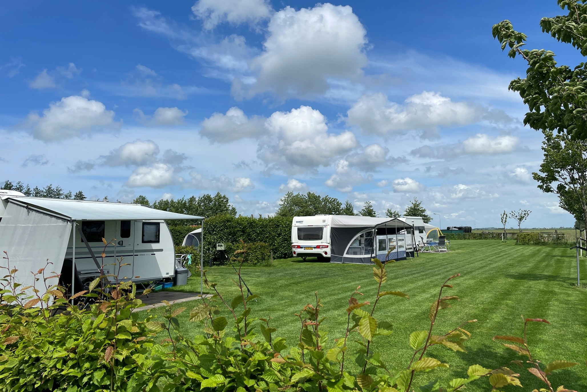 Camping De Nesse - Standplätze auf dem Campingplatz