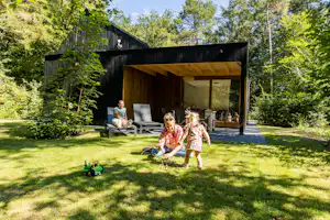 Camping de Norgerberg - Mobilheim mit Terrasse auf dem Campingplatz