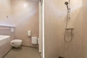 Camping De Oosterweide - Private Sanitäranlage auf dem Campingplatz