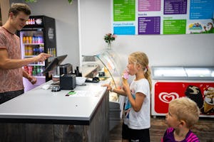 Camping De Otterberg - Snackbar mit Eisverkauf auf dem Campingplatz