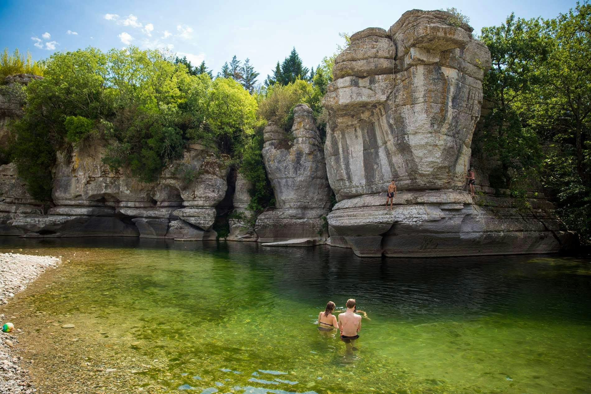 Camping De Peyroche - Camper baden in malerischer Natur