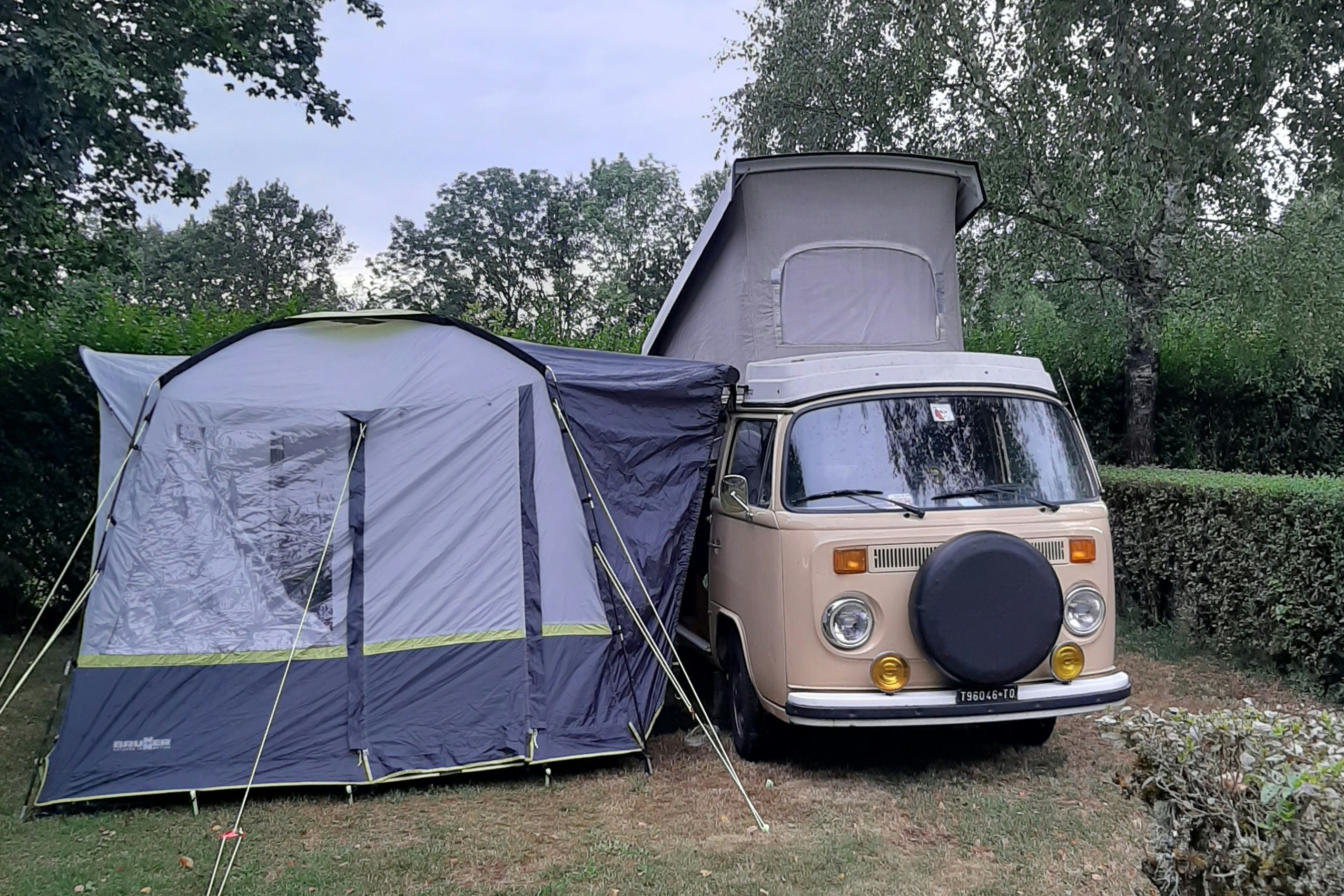 Domaine Relais du Lac  Camping de Saint Gervais - Standplätze auf dem Campingplatz