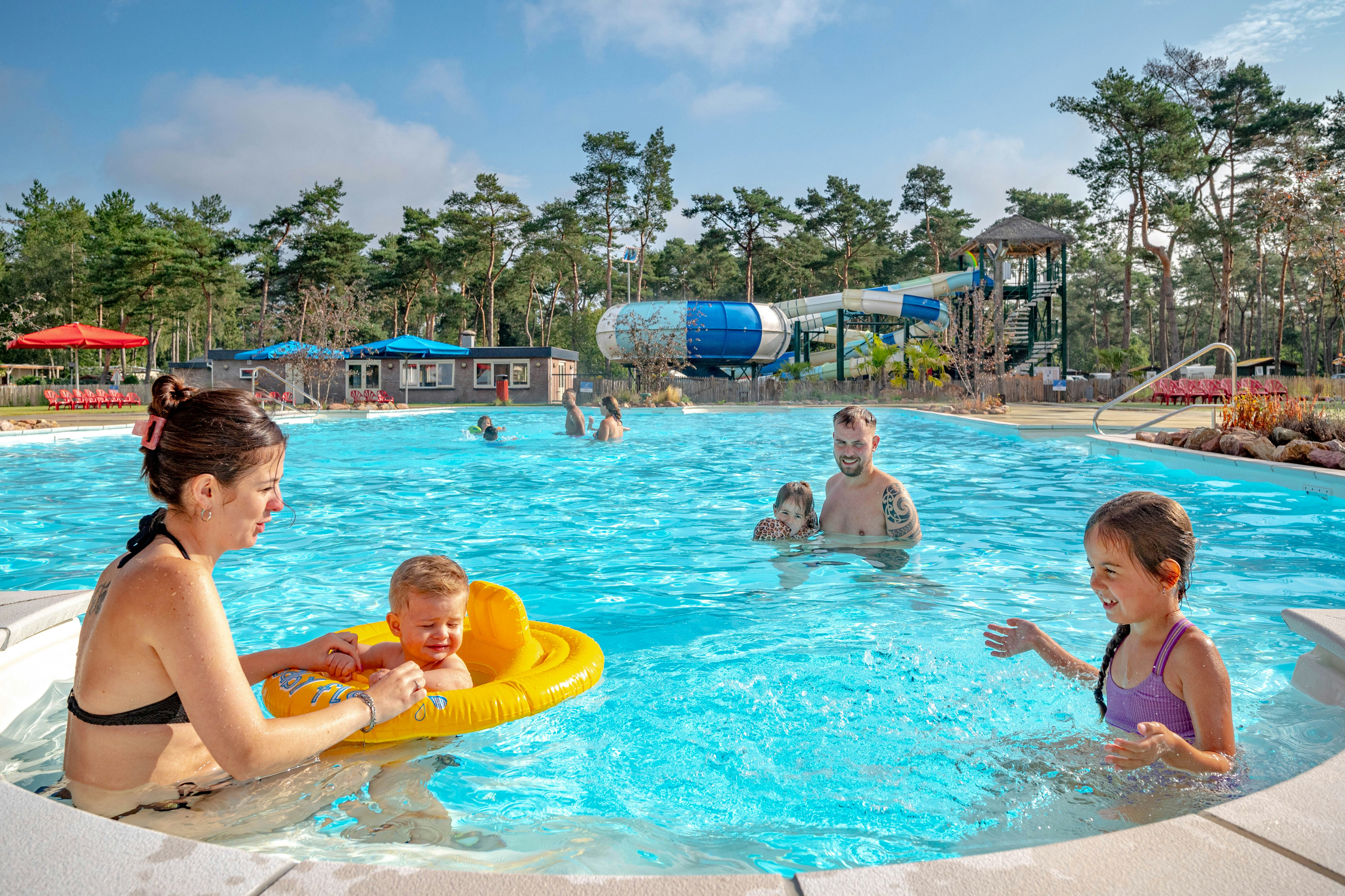 Capfun Camping De Scheepsbel - Pool im Freien auf dem Campingplatz