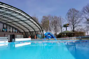 Camping De Simonshoek - Swimmingpool auf dem Campingplatz mit Rutsche