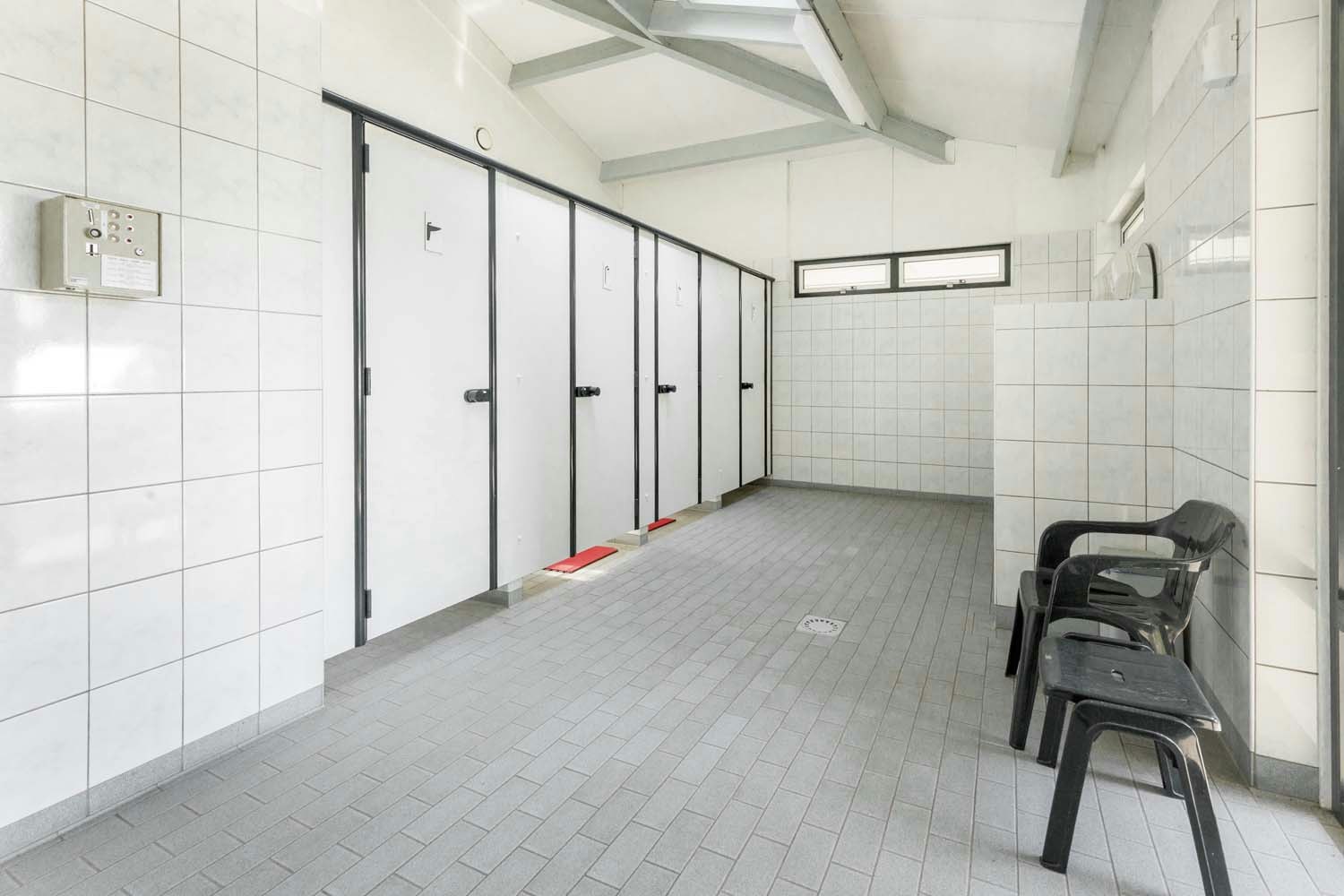 Camping De Spaendershorst  - Innenansicht des Sanitärgebäudes