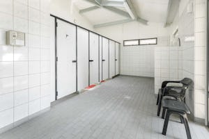 Camping De Spaendershorst - Innenansicht des Sanitärgebäudes