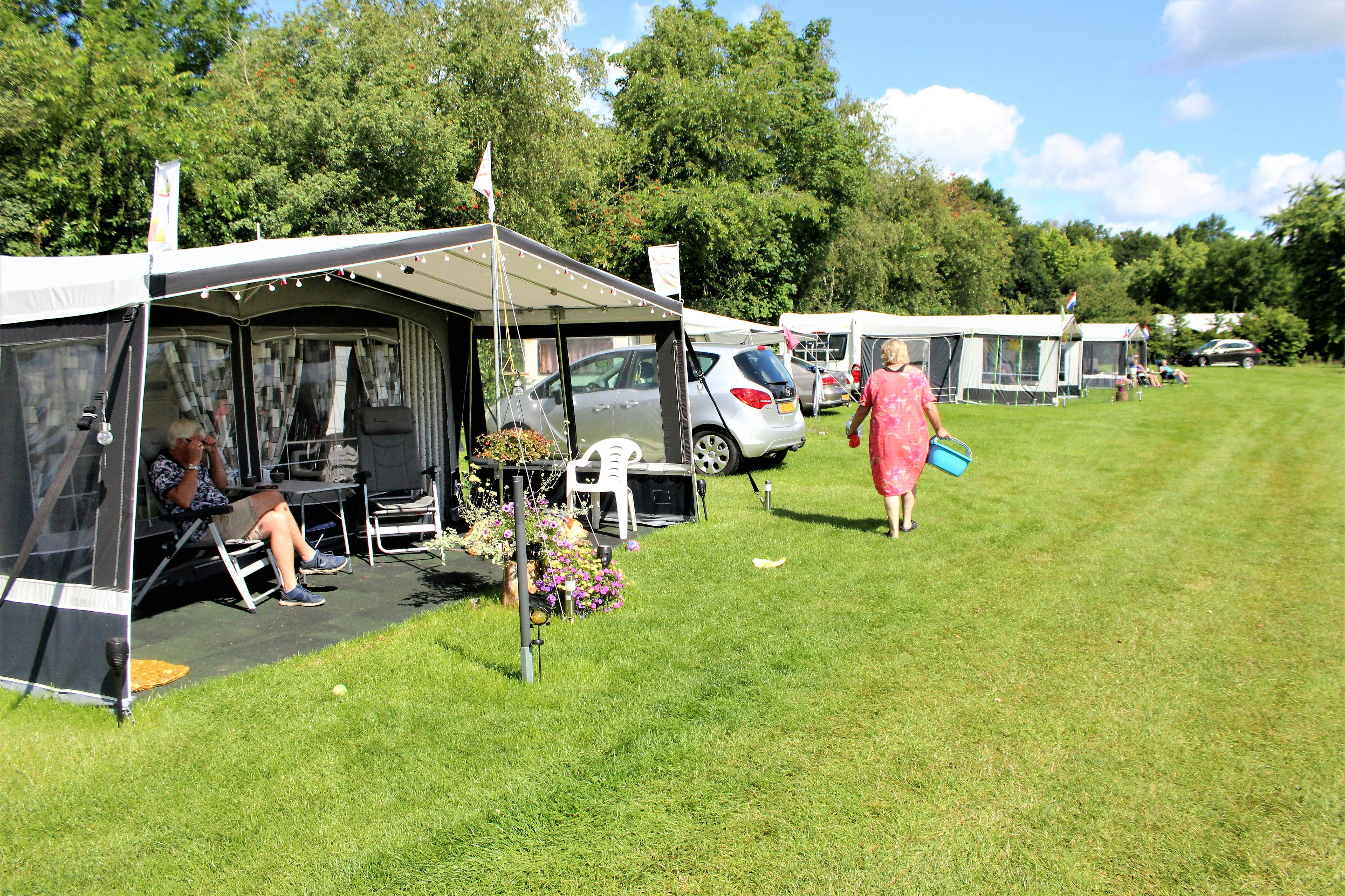 Camping De Stal - Standplatzwiese auf dem Campingplatz