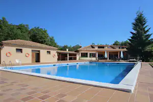 Camping De Vidrà - Pool des Campingplatzes