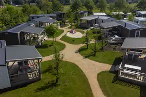 Camping De Vinkenkamp - Luftaufnahme der Mobilheime auf dem Campingplatz