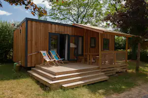Camping SEASONOVA Vittel - Mobilheim mit überdachter Terrasse