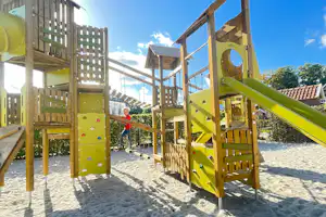 Camping De Witte Berg - Kinderspielplatz auf dem Campingplatz