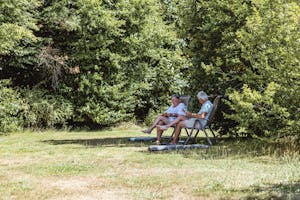 Camping De Zanderij - Camper entspannen im Grünen