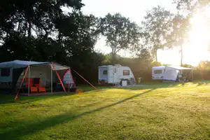 Camping De Zandkant - Standplatzwiese auf dem Campingplatz