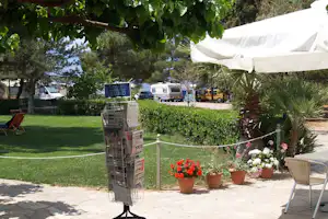 Camping Delphi - Wohnwagenstellplätze im Grünen auf dem Campingplatz