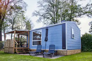 Camping Den Blanken - Mobilheim mit Veranda auf dem Campingplatz