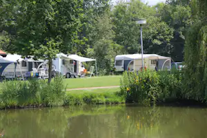 Camping Den Osse - Standplätze auf dem Campingplatz