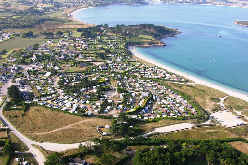 Camping des Abers  -  Luftaufnahme vom Campingplatz an der Atlantikküste in der Bretagne