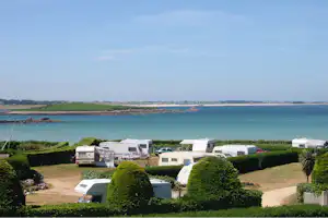 Camping des Abers - Stellplatz vom Campingplatz mit Blick auf den Atlantik