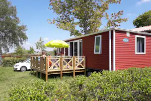 Camping des Alouettes - Mobilheim mit Veranda auf dem Campingplatz