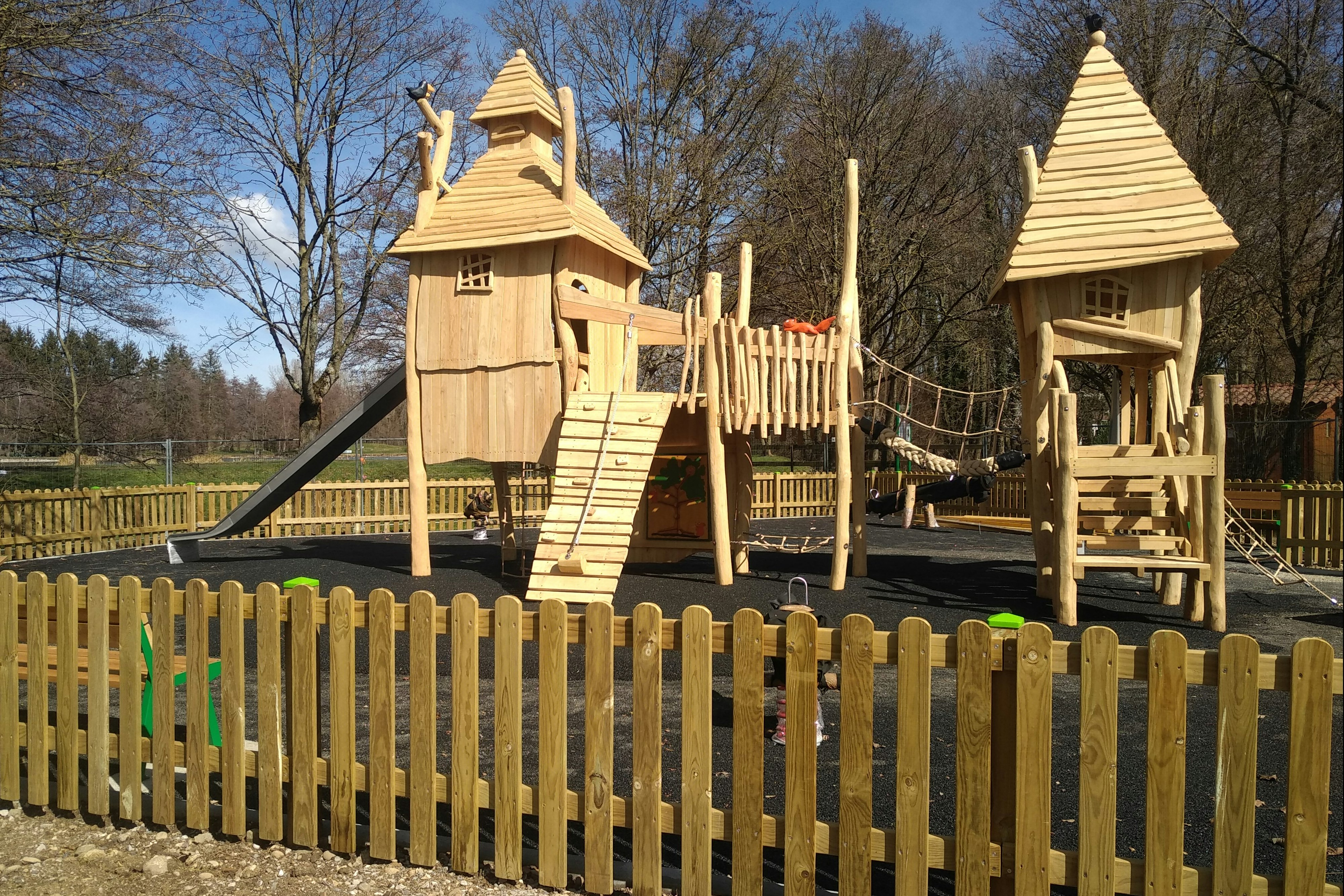 Camping Des Eydoches  - Kinderspielplatz auf dem Campingplatz
