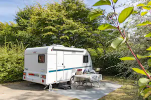 Camping Des Gayeulles - Standplätze im Grünen auf dem Campingplatz