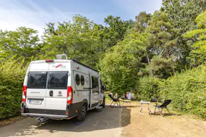 Camping Des Gayeulles - Standplätze im Grünen auf dem Campingplatz