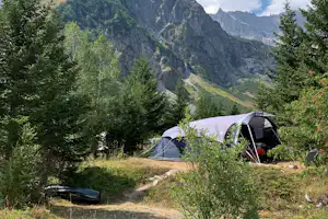 Camping des Glaciers Camping Des Glaciers - Standplätze im Grünen auf dem Campingplatz