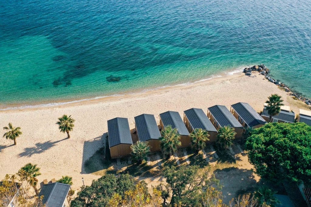 Camping des Mûres - Luftaufnahme des Strandes