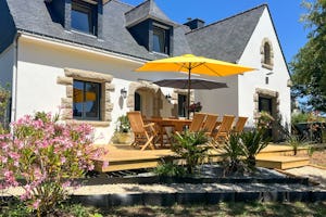 Camping Domaine du Morbihan - Mietunterkunft mit privater Terrasse und Garten