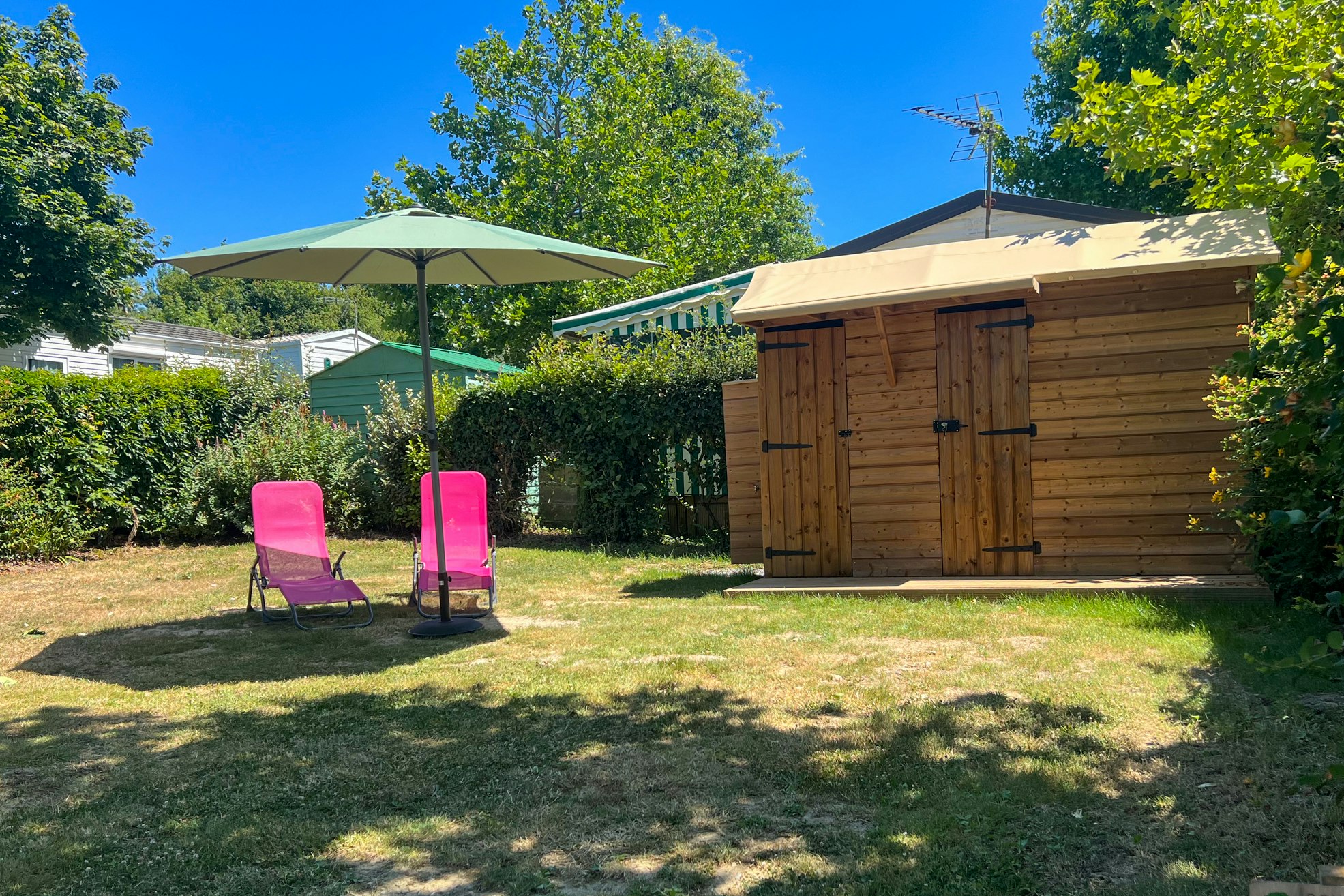 Camping Domaine du Morbihan - Private Sanitäreinheit auf einem Standplatz