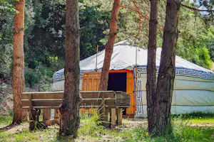 Camping des Randonneurs - Jurte auf dem Campingplatz