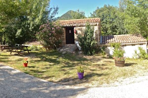 Camping des Sources - Ferienwohnungen auf dem Campingplatz