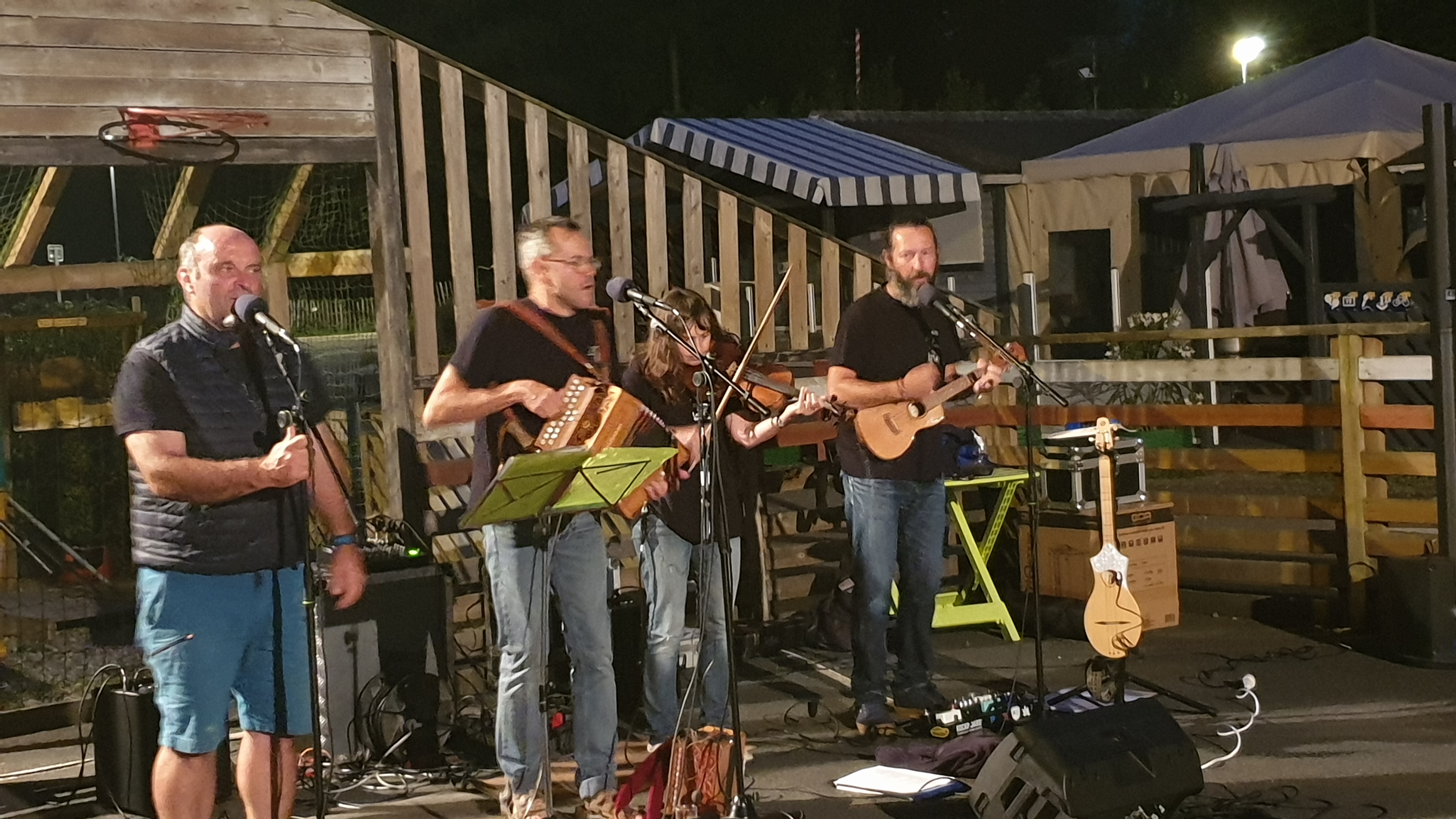 Flower Camping des Vallées