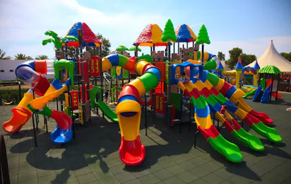 Devesa Gardens by Samay
